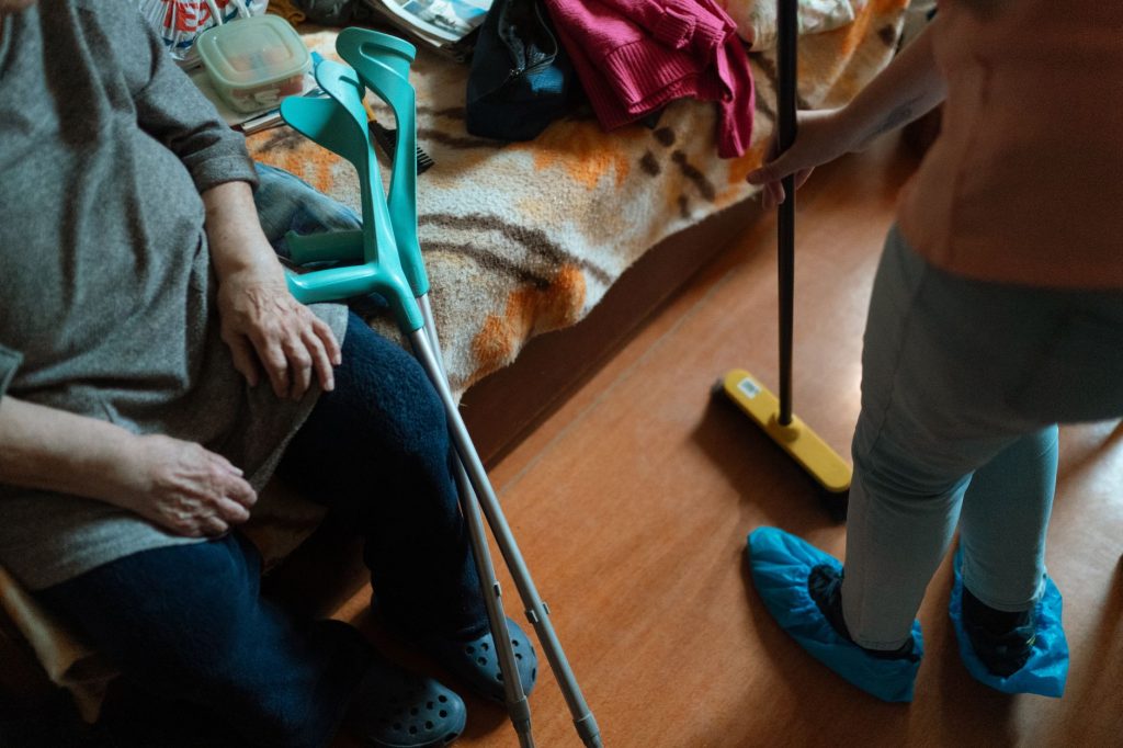 DUERP aide à domicile : intervention au domicile d'une personne âgée