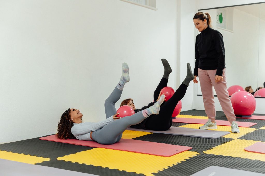Activité physique en entreprise : cours collectif de renforcement doux