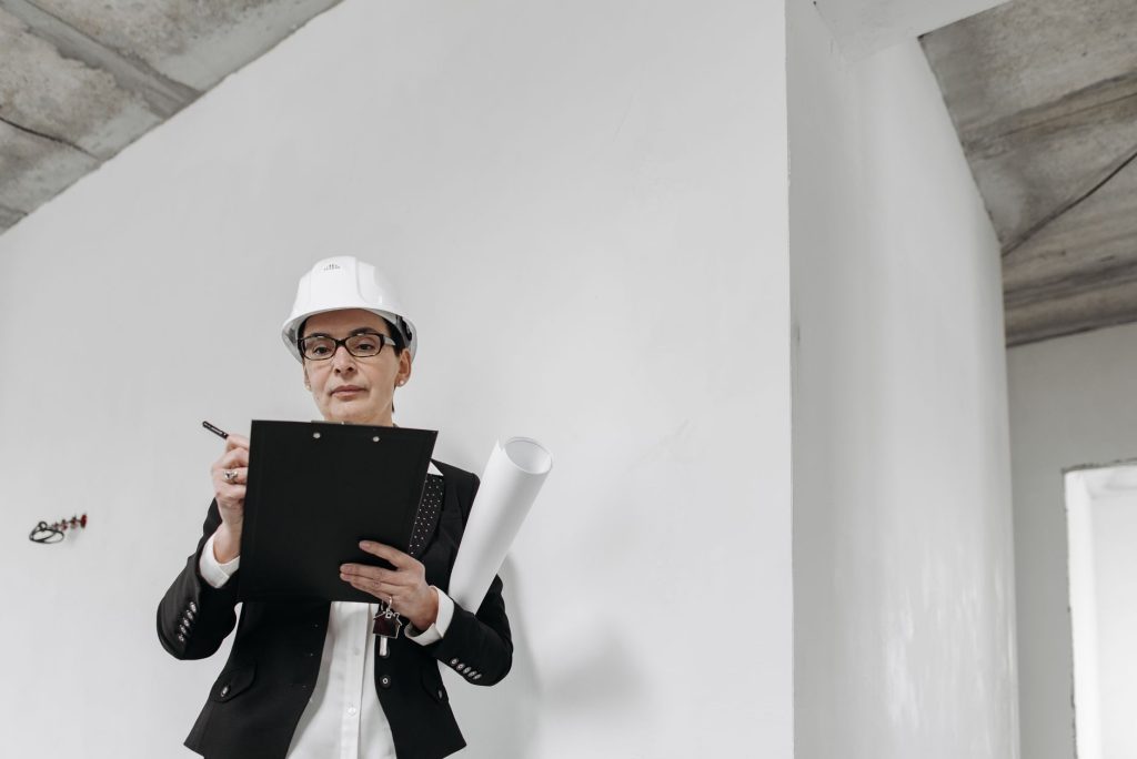 Référent santé sécurité au travail : relevé de terrain sur site