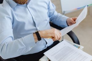 Contrôle de l'inspection du travail : examen des documents en entreprise