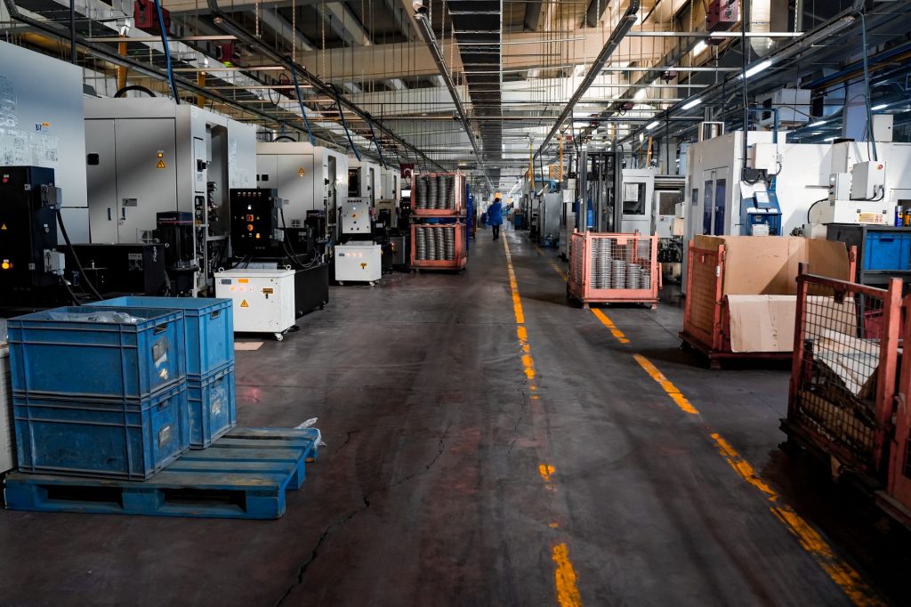 Coût d'un accident du travail : poste arrêté sur une ligne de production