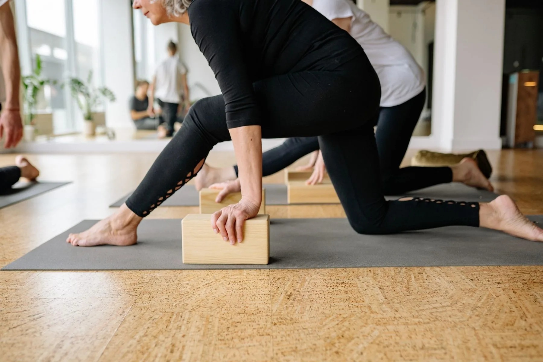 Cours de Pilates sur tapis