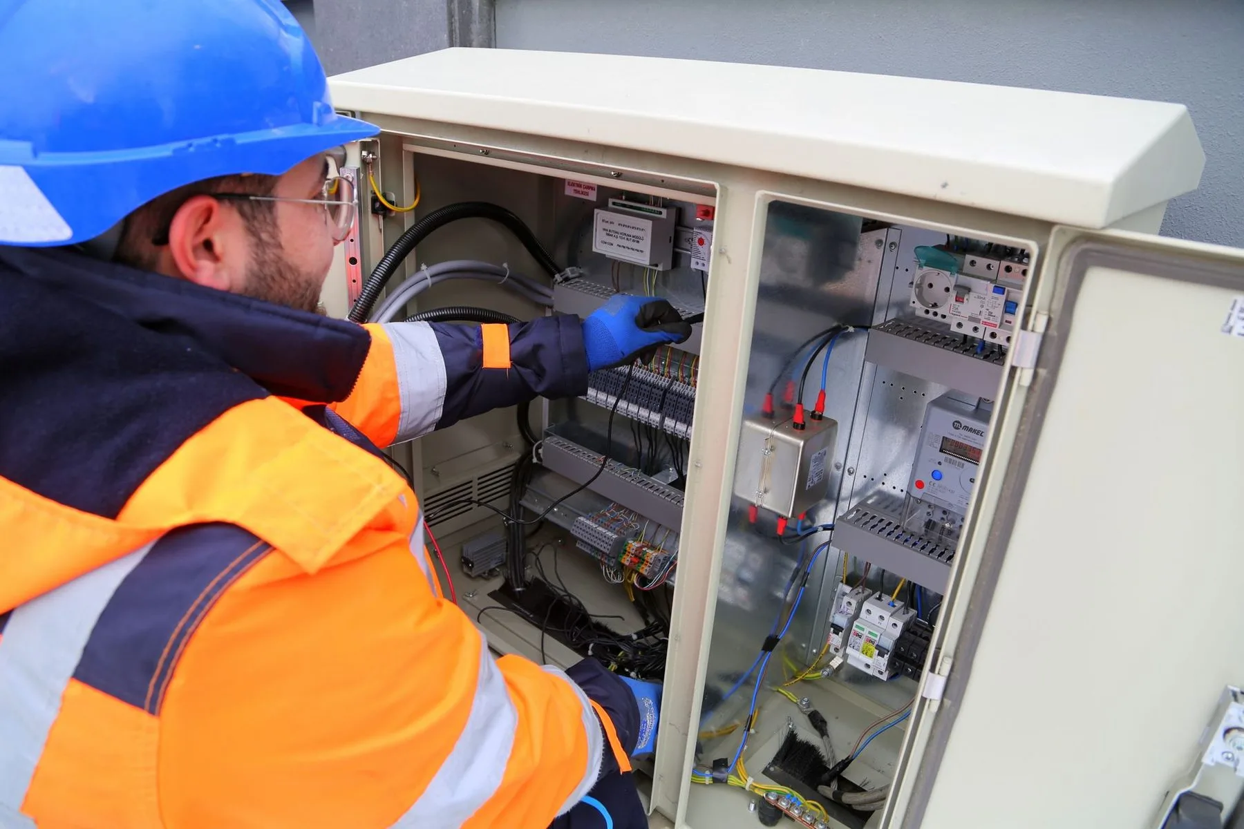 Intervention s&eacute;curis&eacute;e sur installation &eacute;lectrique